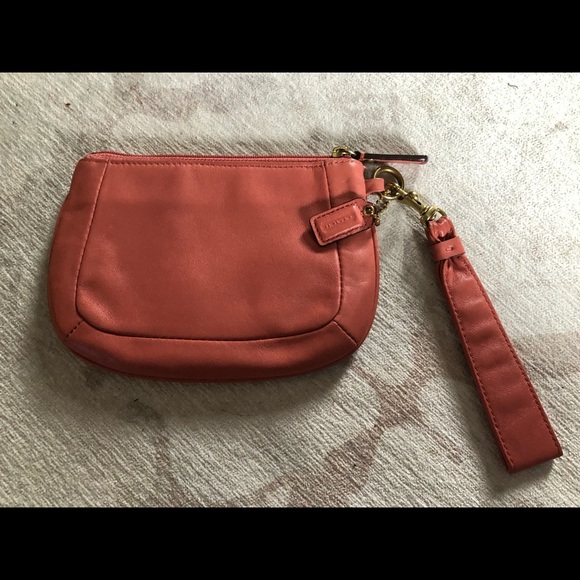 💙Coach pinkish wallet/ wristlet - Picture 3 of 5